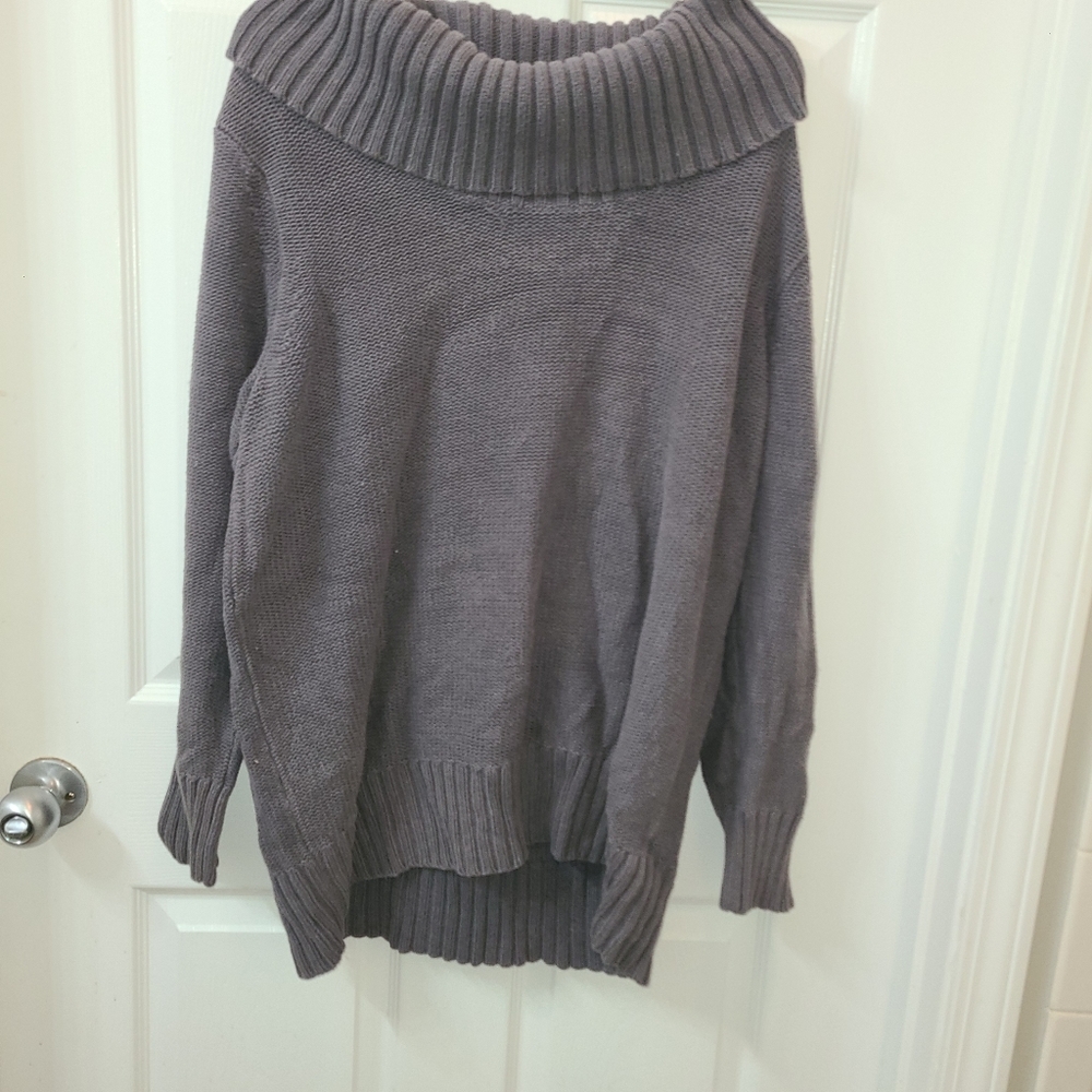 old navy XXL gray cowlneck sweater